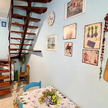 Διαμέρισμα Casa Phedra By La Via Del Mare Viaggi E Vacanze *