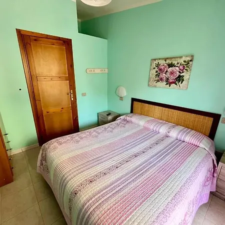 Διαμέρισμα Casa Phedra By La Via Del Mare Viaggi E Vacanze *